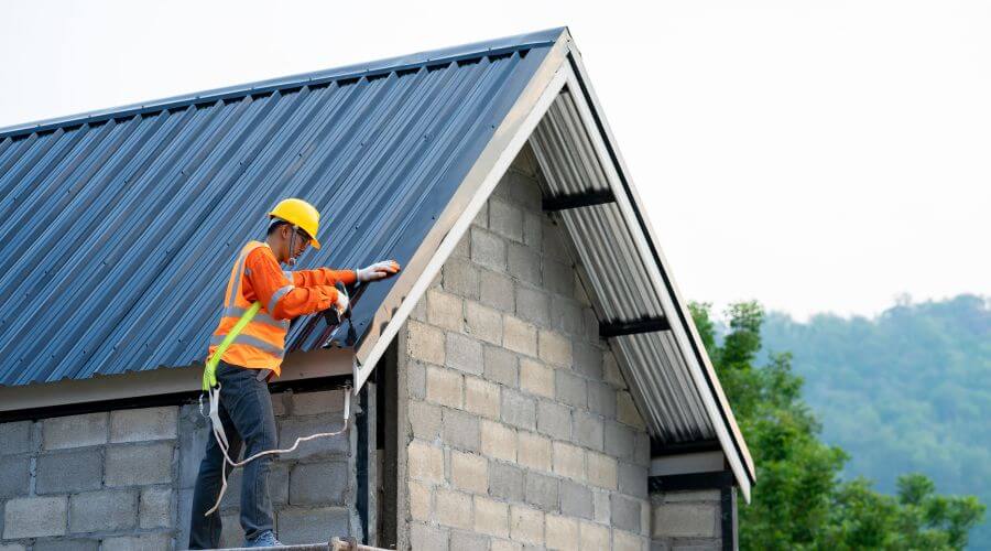 Professional residential roofers in Linkwood, MD